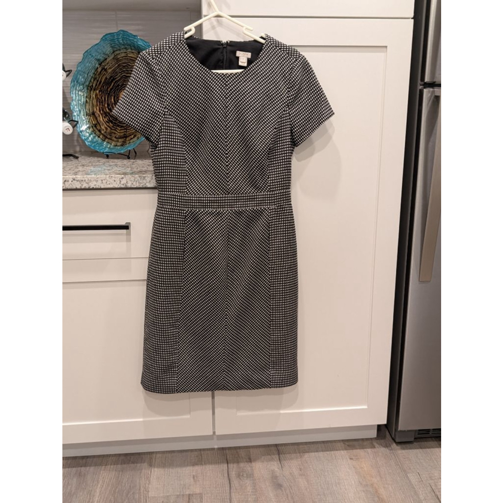 Women's J.Crew Dress Size 4 Black and White